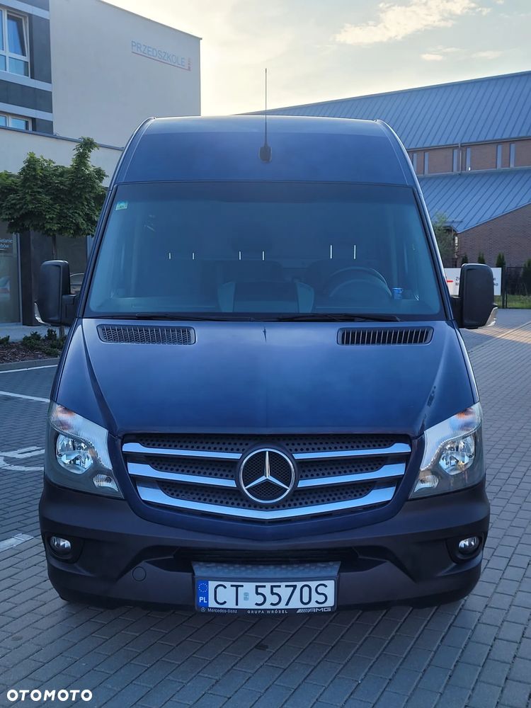 Mercedes-Benz Sprinter - 2