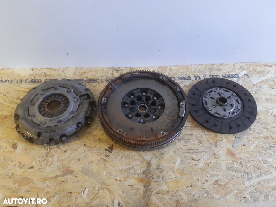 Ambreiaj Volanta Masa Dubla Mercedes Cla W117 Gla X156 2.2 Cdi 6+1 V - 1