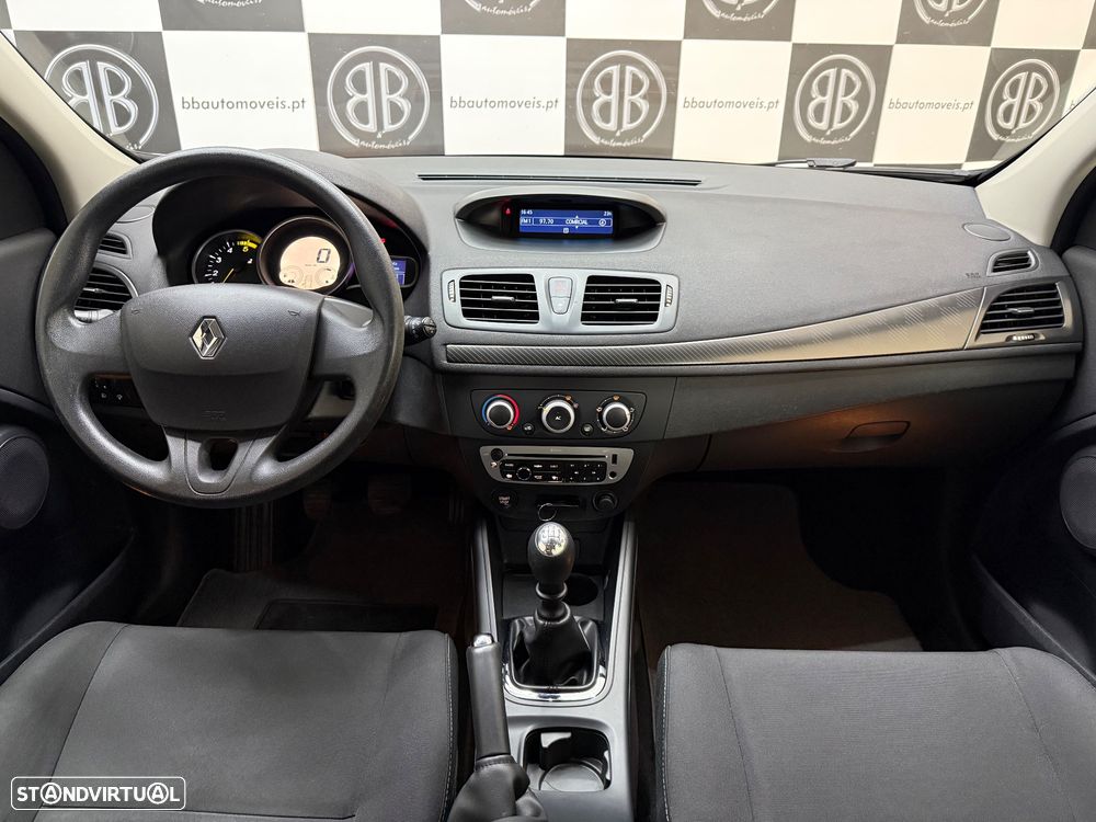 Renault Mégane 1.5 dCi Dynamique CO2 Champion - 8