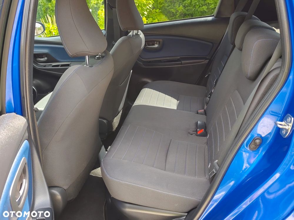 Toyota Yaris Hybrid 100 Premium EU6 - 26