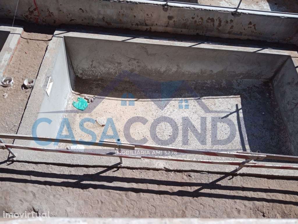 Moradia Geminada V4 Duplex c/piscina - Grande imagem: 3/3