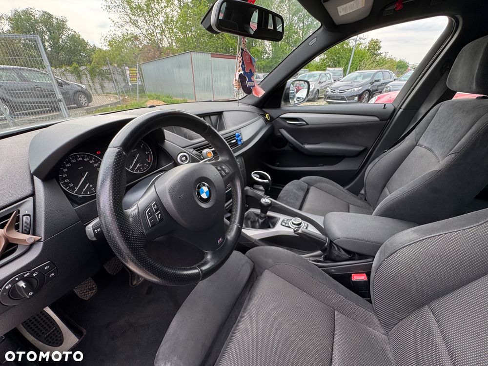 BMW X1 sDrive20i Sport Line - 27