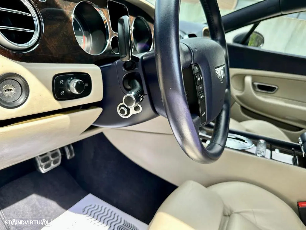 Bentley Continental GT - 4