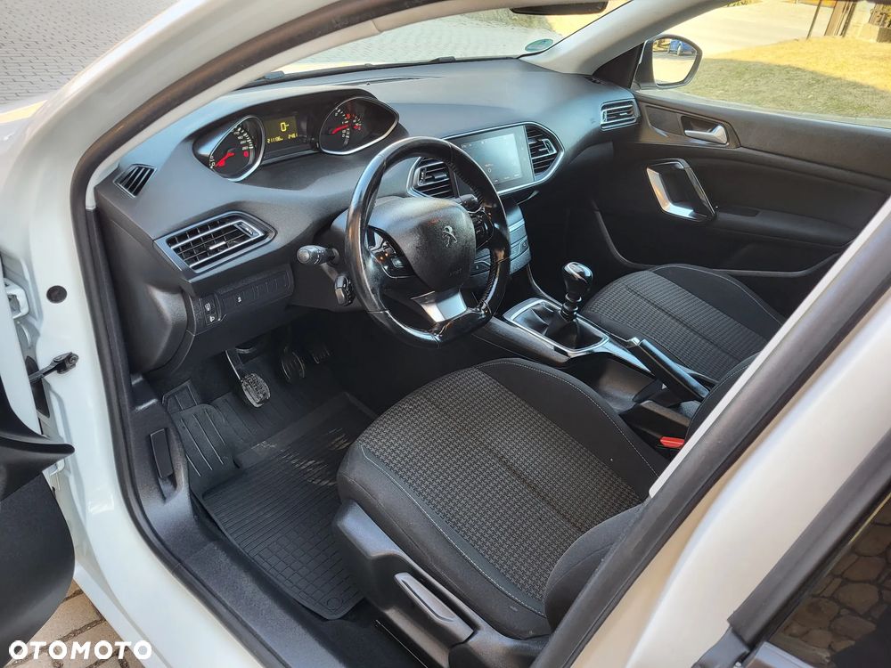 Peugeot 308 BlueHDi 130 Black Edition - 17