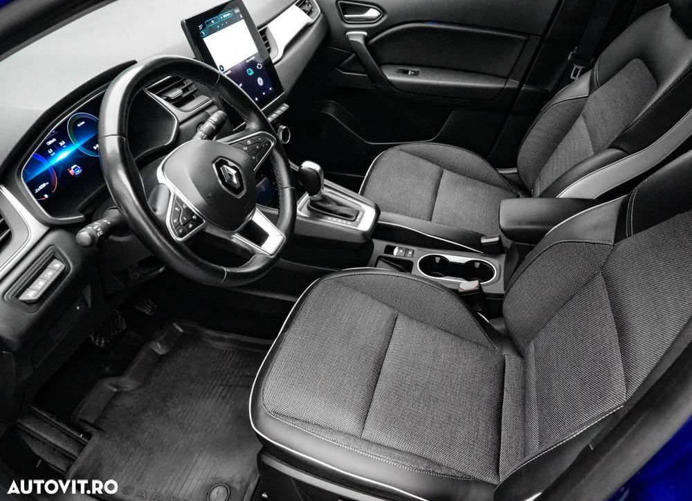 Renault Captur PHEV 160 Engineered - 12
