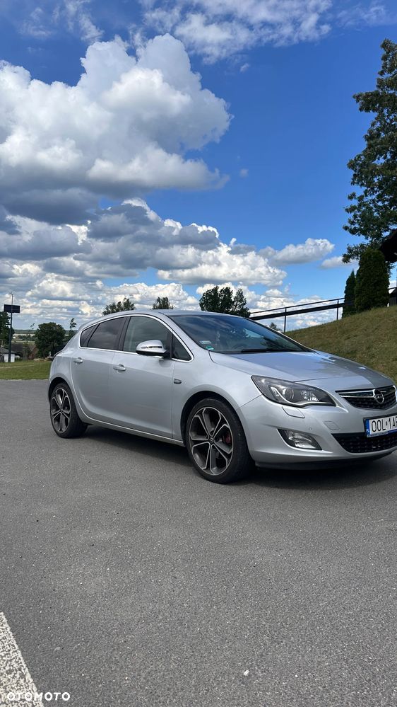 Opel Astra 2.0 CDTI Cosmo - 3