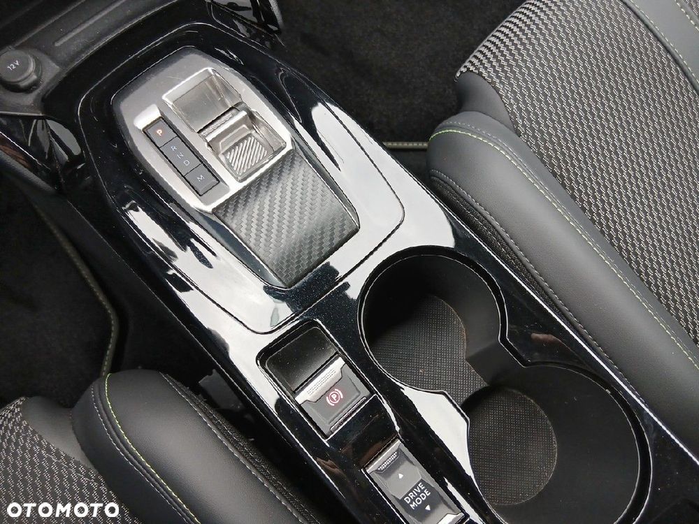 Peugeot 2008 1.2 PureTech GT S&S EAT8 - 13