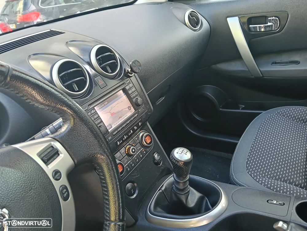 Nissan Qashqai 1.5 dCi Tekna Premium 18 - 28