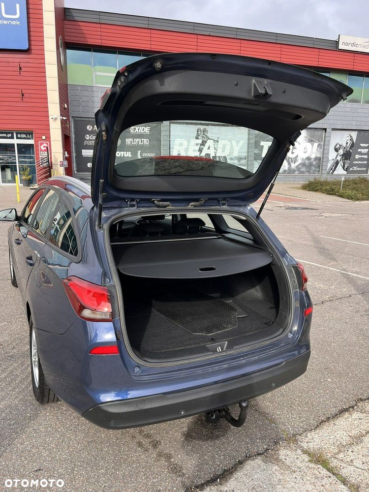 Hyundai i30 1.6 CRDi BlueDrive Go - 14