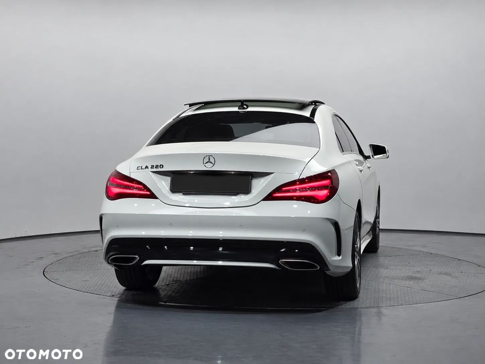 Mercedes-Benz CLA - 5