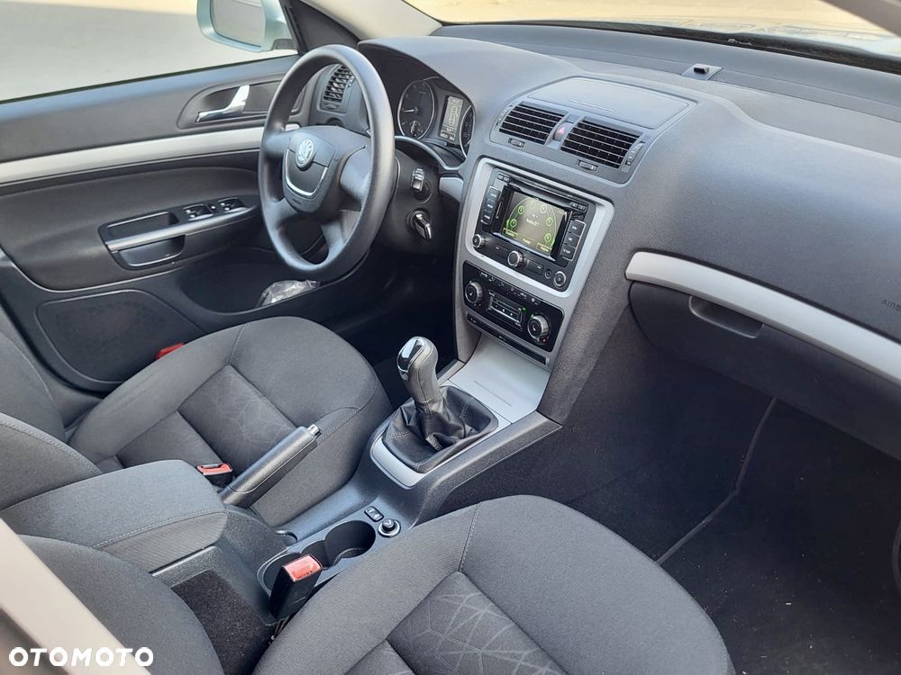 Skoda Octavia 1.8 TSI FAMILY - 10