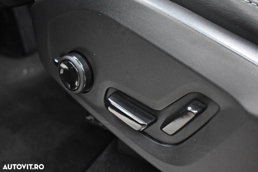 Volvo XC 90 D5 AWD Geartronic Inscription - 31