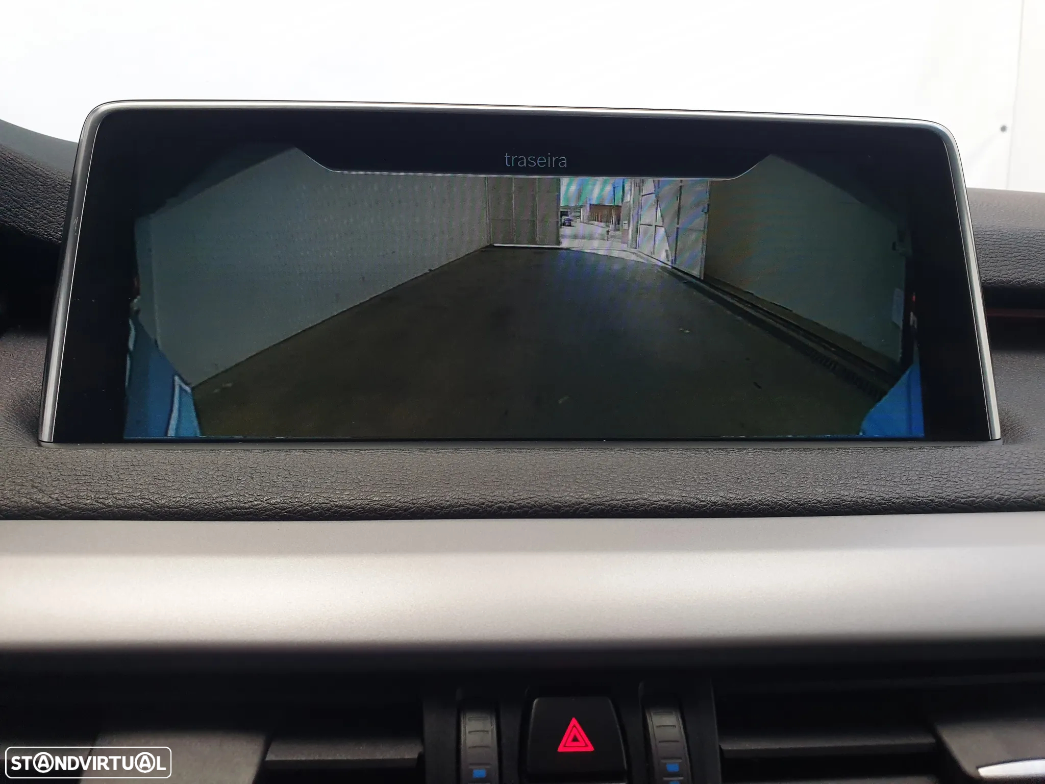 BMW X5 25 d sDrive Comfort 7L - 32