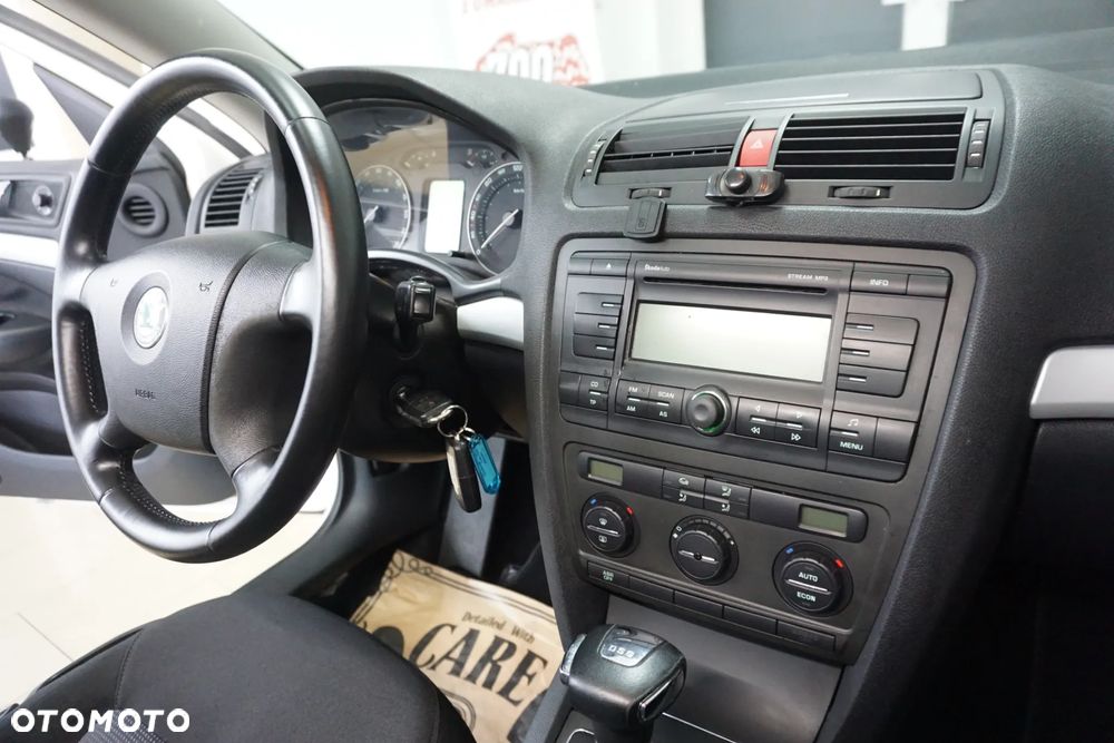 Skoda Octavia 1.9 TDI DSG Elegance - 24