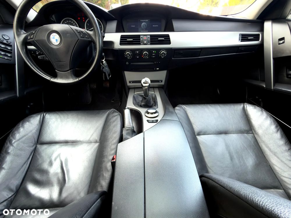 BMW Seria 5 530xi - 11