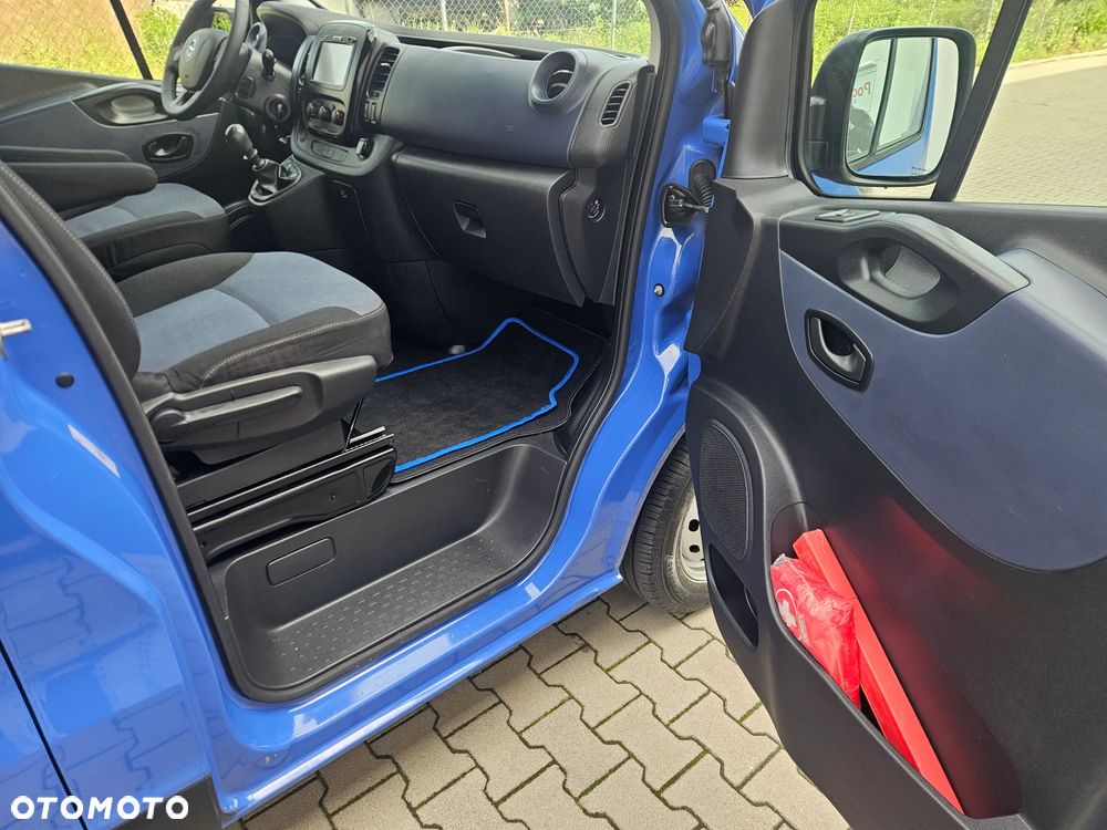 Opel Vivaro - 19