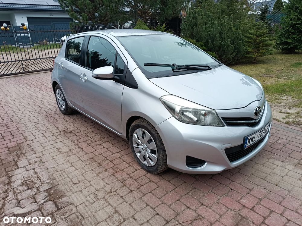 Toyota Yaris 1.33 Dynamic - 10