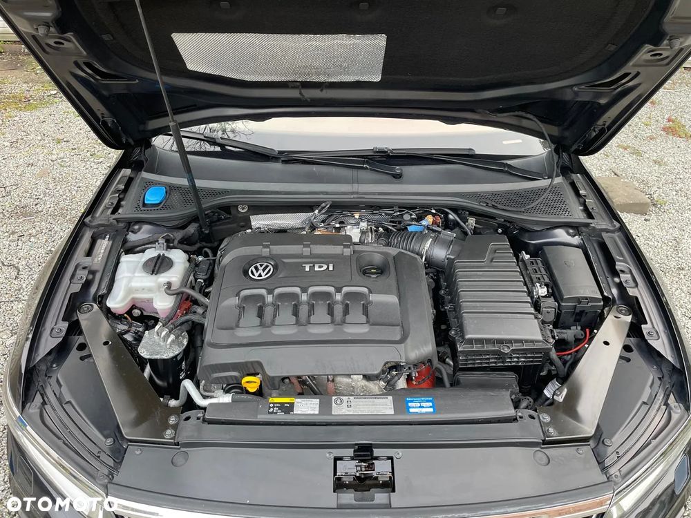 Volkswagen Passat 2.0 TDI 4Mot Elegance DSG - 20