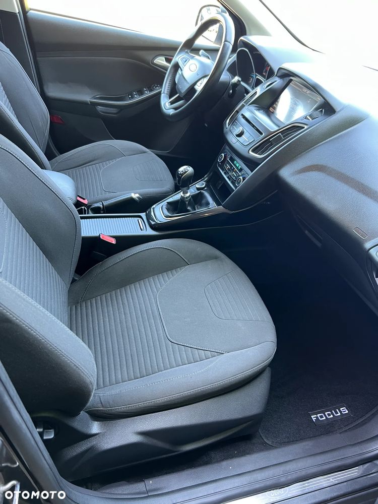 Ford Focus - 12