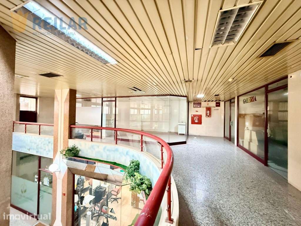 Póvoa de Santa Iria - Loja 31 m2 - Grande imagem: 4/12
