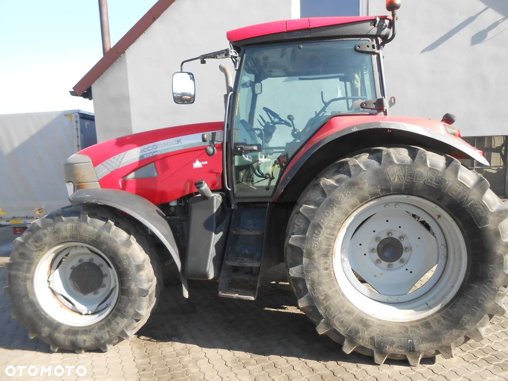 Zbiornik paliwa McCormick XTX145 - 1