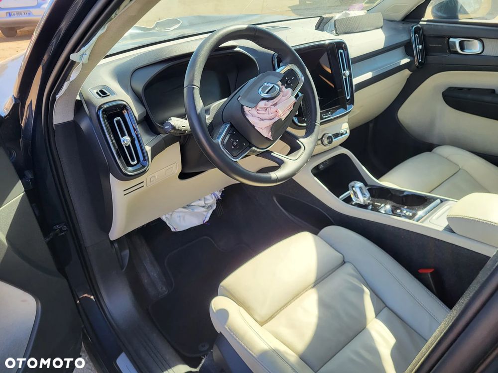 Volvo XC 40 T3 Geartronic Inscription - 26