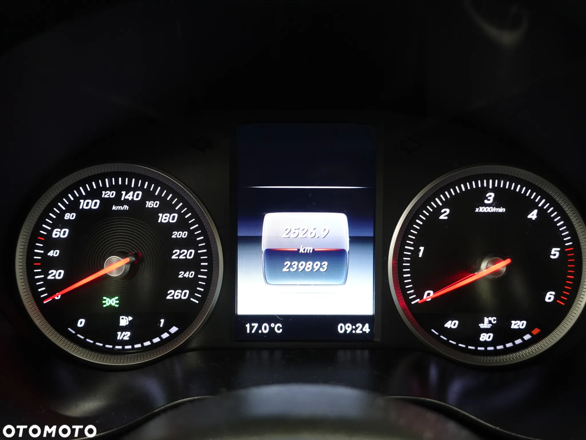 Mercedes-Benz Klasa C 180 (BlueTEC) d T - 39