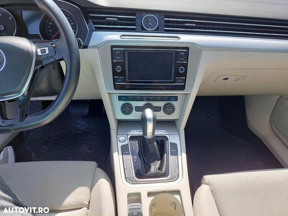Volkswagen Passat 2.0 TDI DSG Comfortline - 13