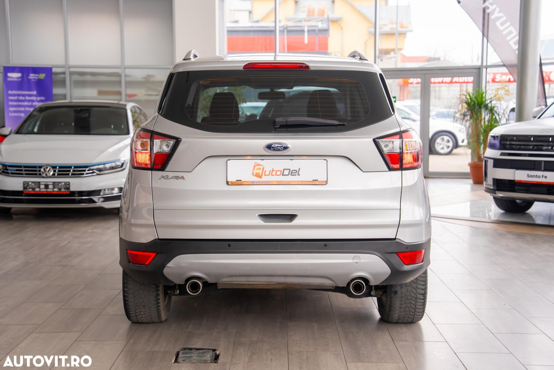 Ford Kuga 2.0 TDCi 2x4 Aut. Titanium - 7