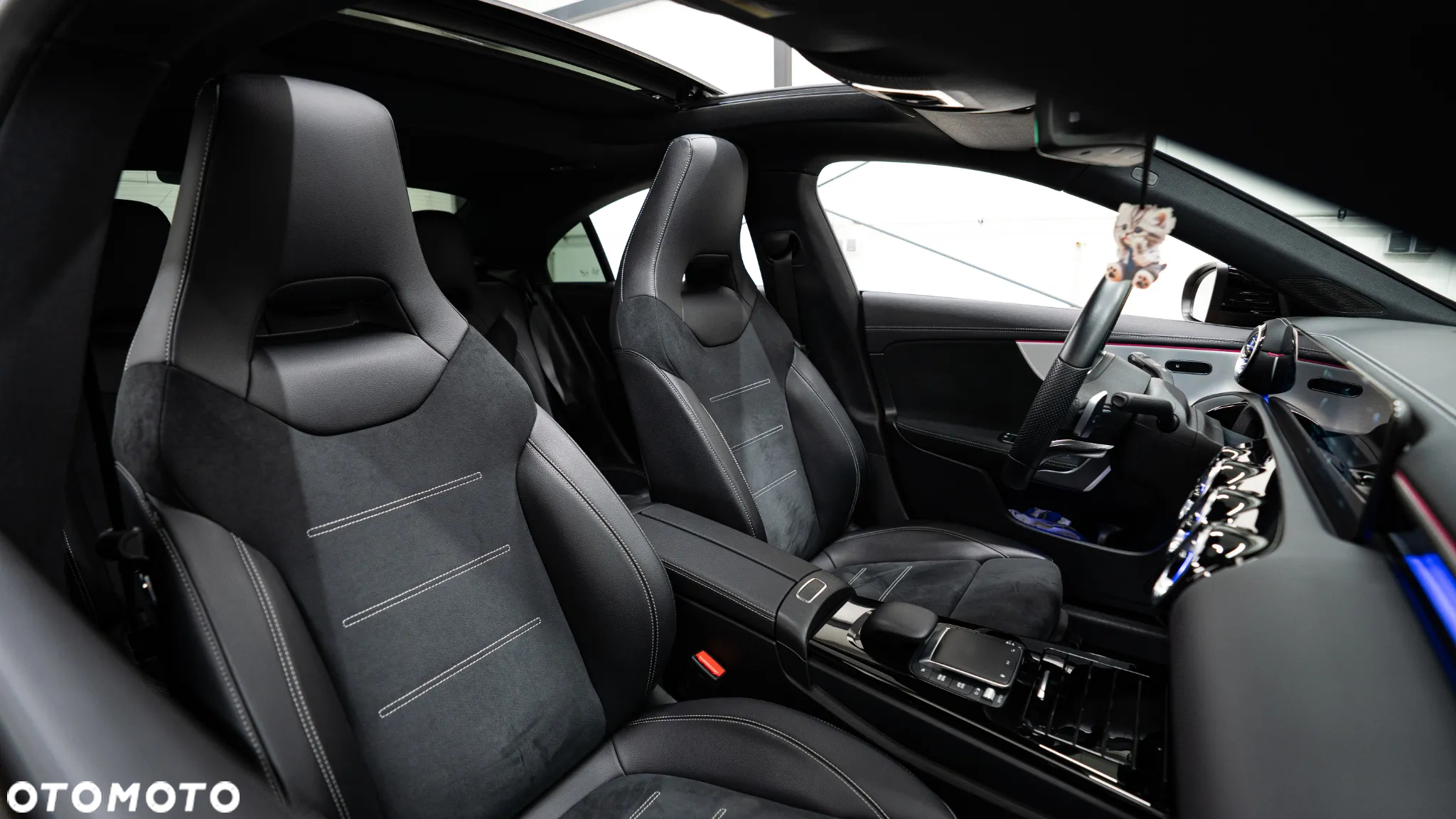 Mercedes-Benz CLA 200 d 4-Matic AMG Line 8G-DCT - 36