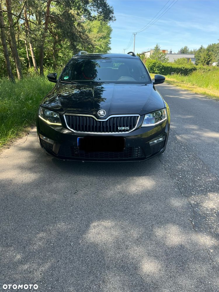 Skoda Octavia 2.0 TDI DSG RS - 2