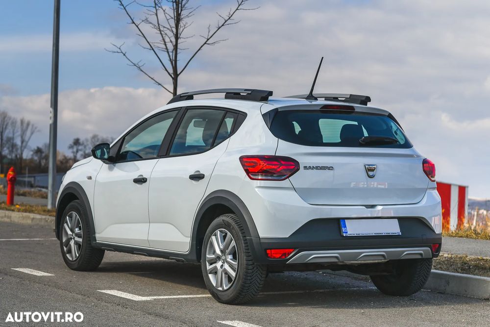 Dacia Sandero TCe 90 Essential - 6