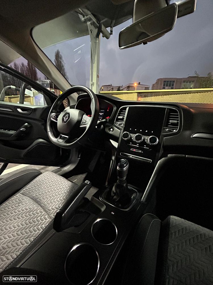 Renault Mégane Sport Tourer 1.3 TCe Limited - 6