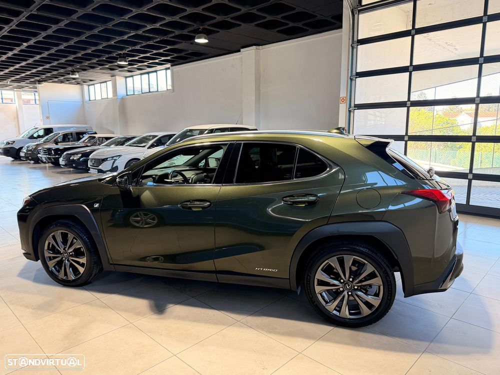 Lexus UX 250h F Sport - 4