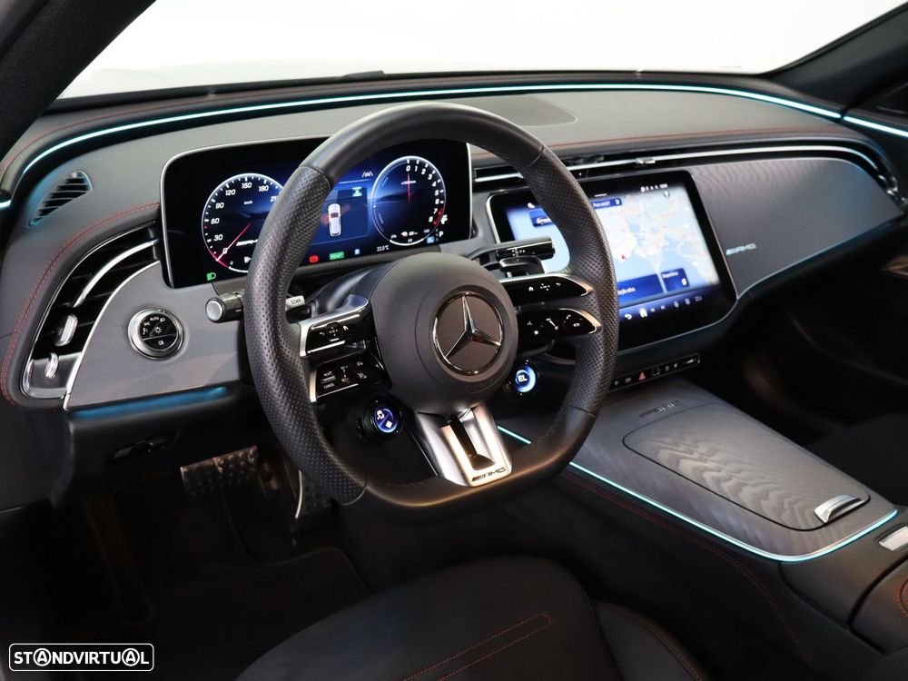 Mercedes-Benz E 53 AMG Hybrid 4Matic+ - 12