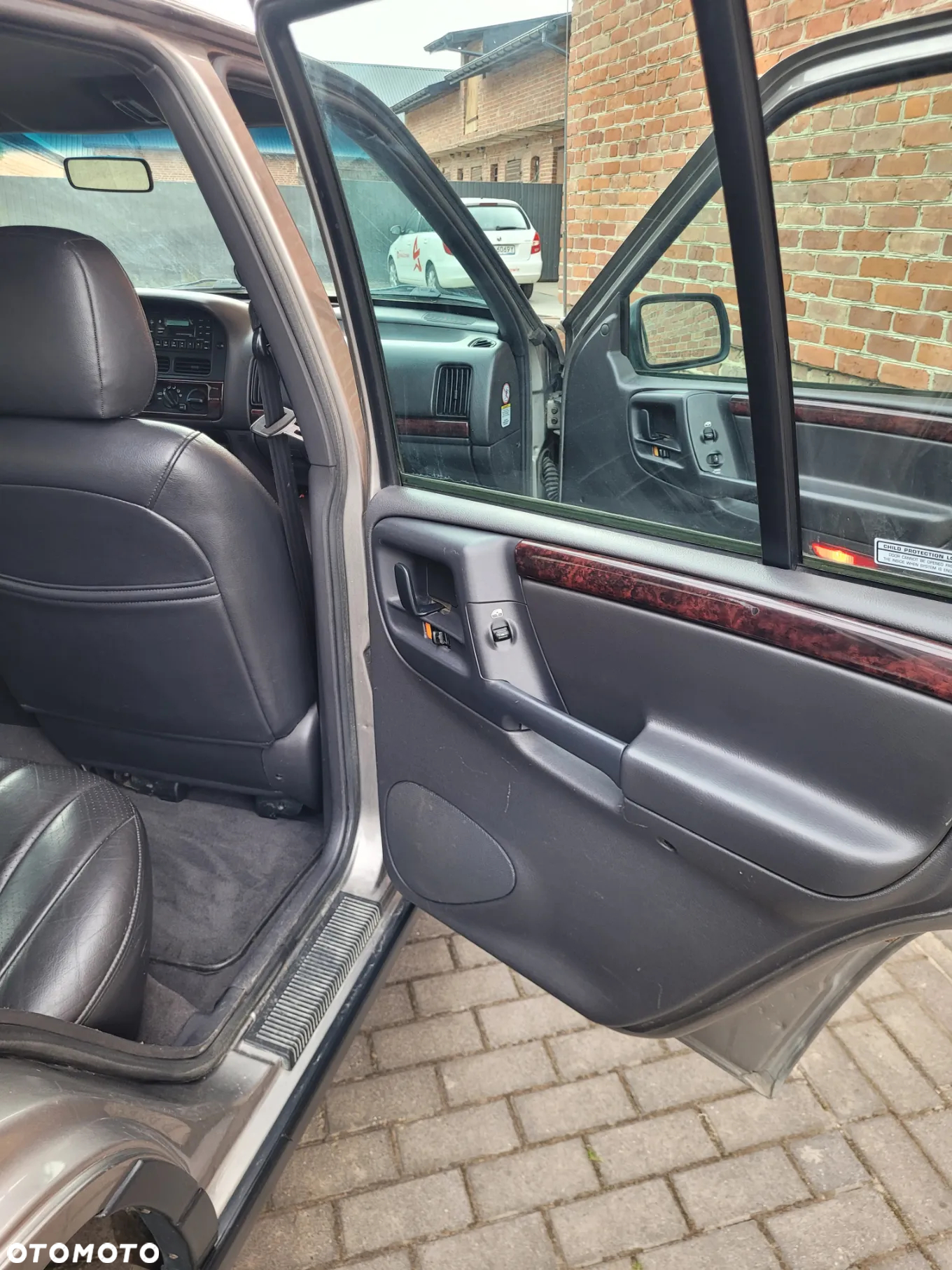 Jeep Grand Cherokee - 18