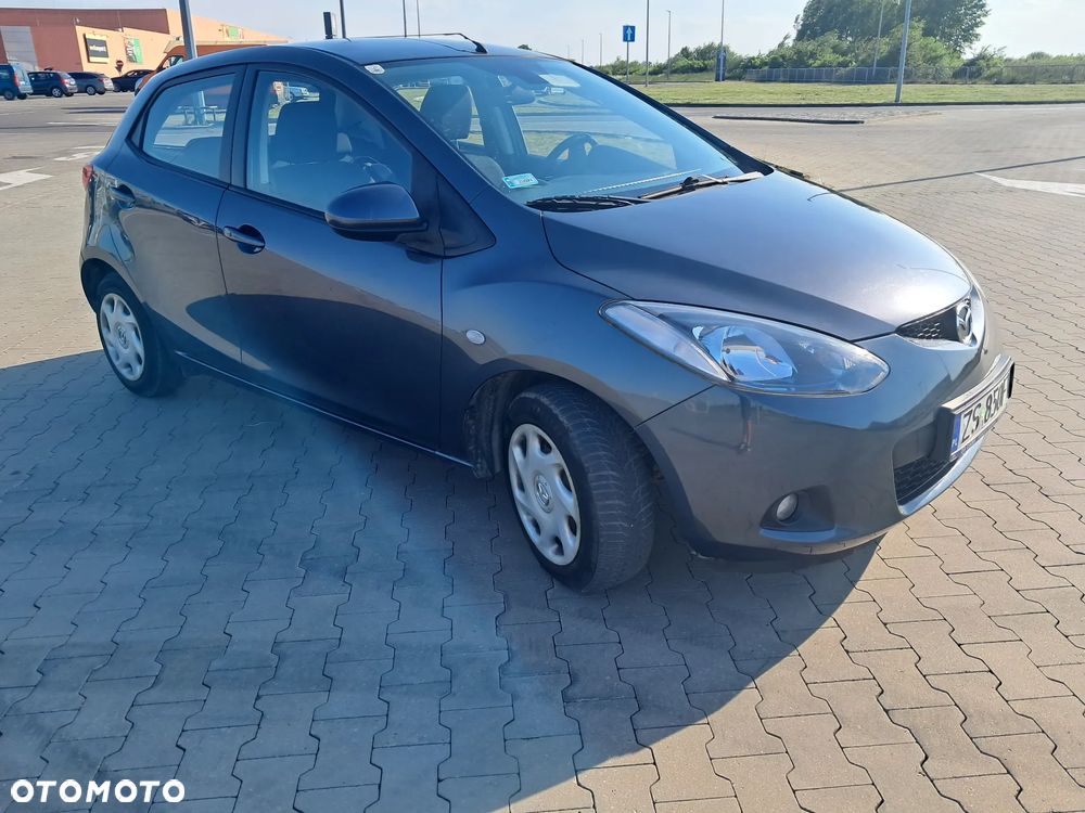 Mazda 2 - 3