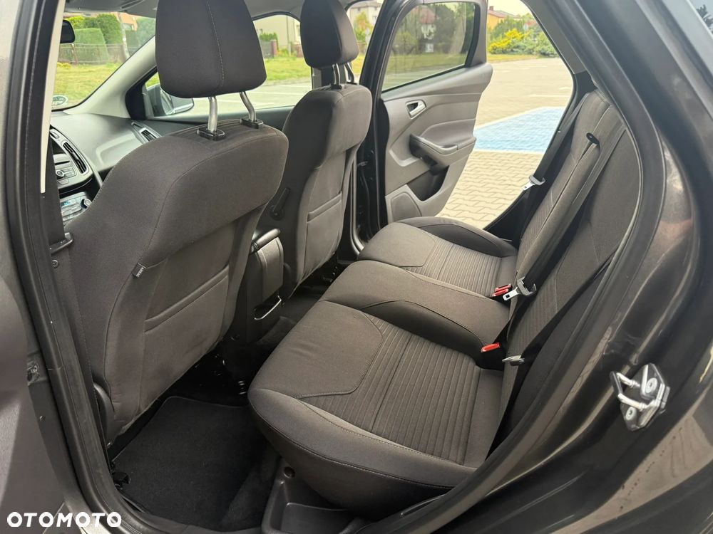 Ford Focus 1.5 EcoBlue Start-Stopp-System TITANIUM - 28