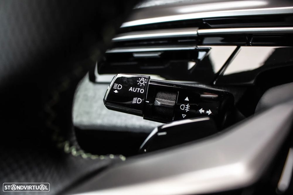 Peugeot E-3008 GT - 15