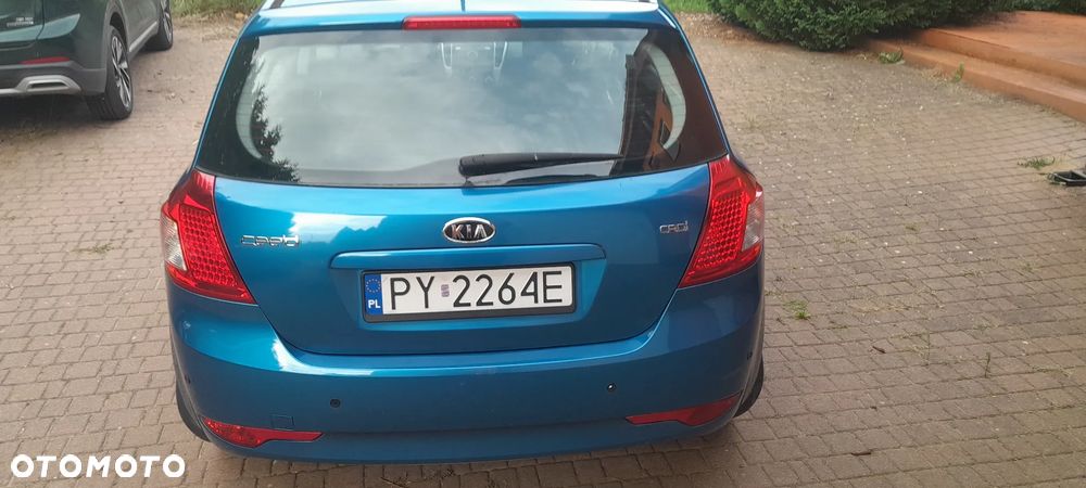 Kia Ceed - 4