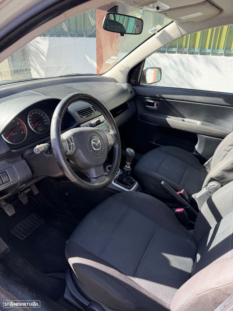 Mazda 2 - 3