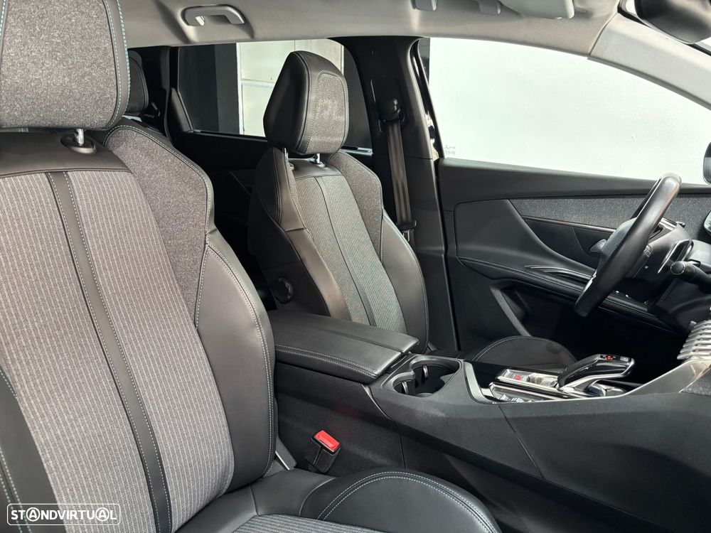 Peugeot 5008 1.5 BlueHDi Allure Pack EAT8 - 20
