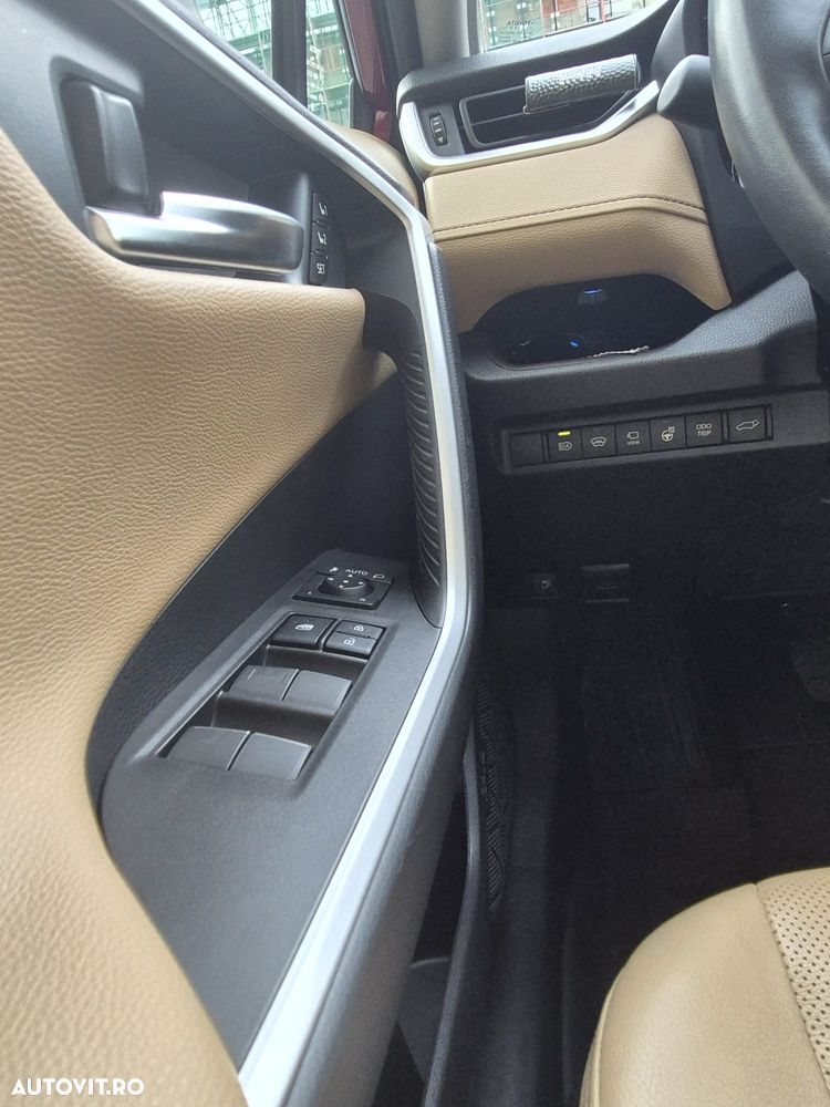 Toyota RAV4 2.5 VVT-iE 4x4 Luxury Premium - 6