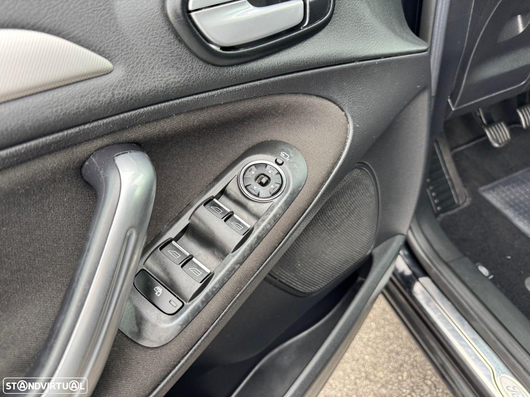 Ford S-Max 1.6 TDCi Titanium 7L - 17
