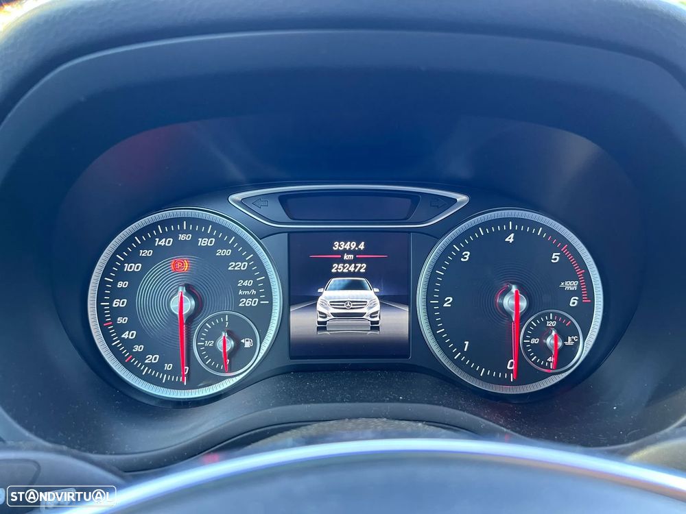 Mercedes-Benz B 220 (CDI) d 4Matic 7G-DCT AMG Line - 4