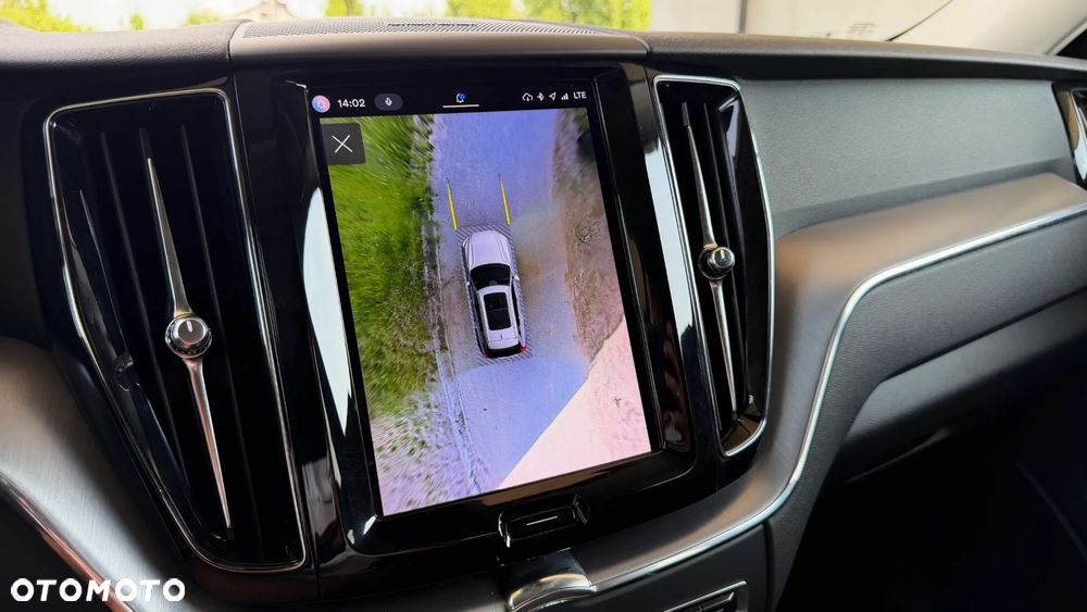 Volvo XC 60 B4 D Geartronic Momentum Pro - 26