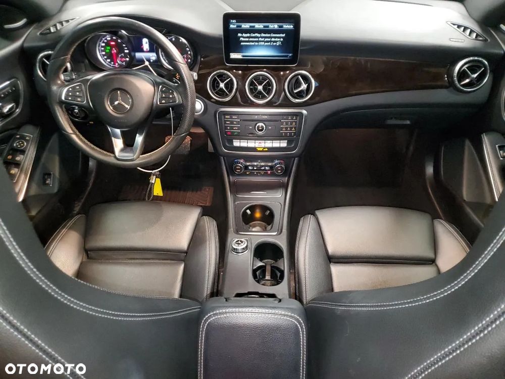 Mercedes-Benz CLA - 8