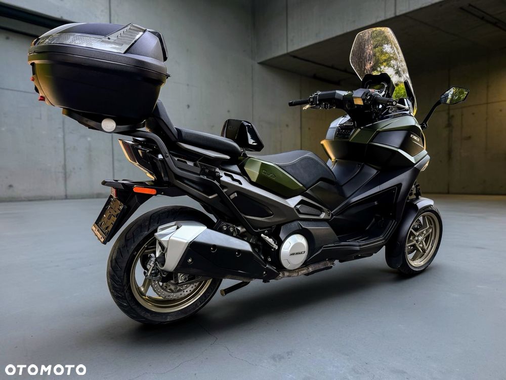 Kymco CV3 - 6