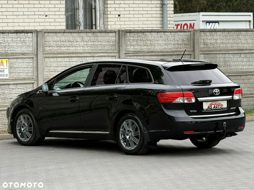 Toyota Avensis 1.8 Executive - 33