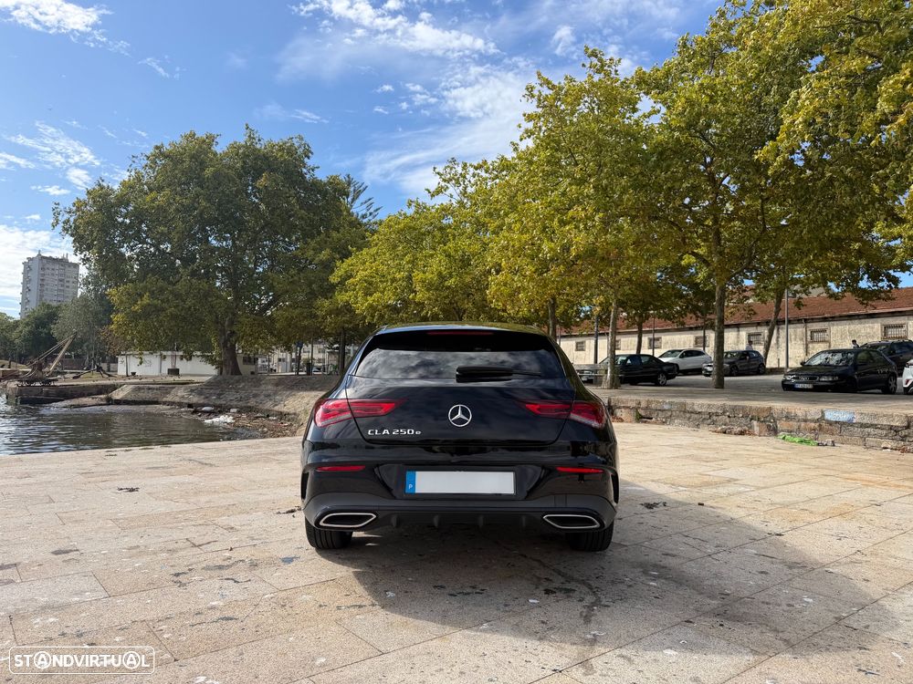 Mercedes-Benz CLA 250 e 8G-DCT AMG Line - 3